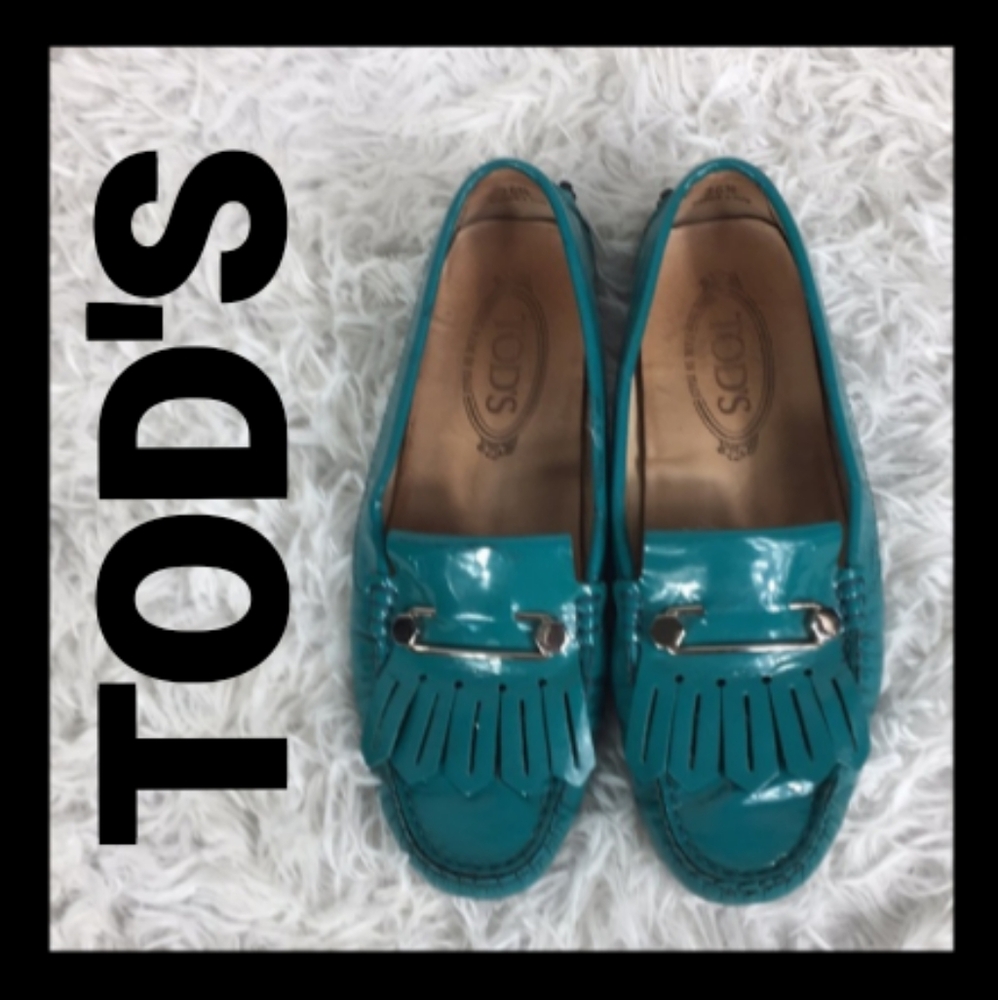 TOD’S HEVEN FRINGE LOAFERS
